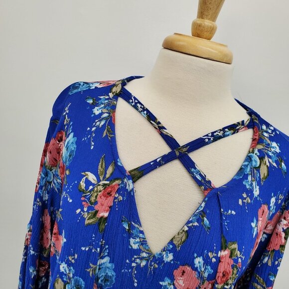 Umgee Tunic Top Womens Size M Blue Pink Floral Criss Cross V-Neck Boho Fairy - Picture 5 of 14